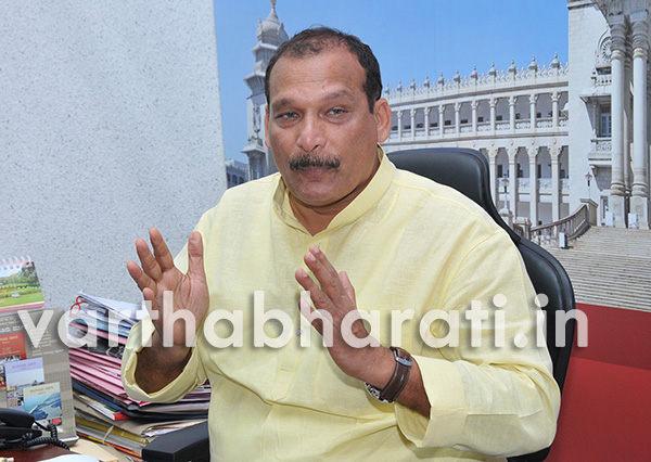 ಕೇಂದ್ರದಿಂದ ಕಾಂಗ್ರೆಸ್ ನಾಯಕರ ಮೇಲೆ ಐಟಿ ಗುಮ್ಮ!